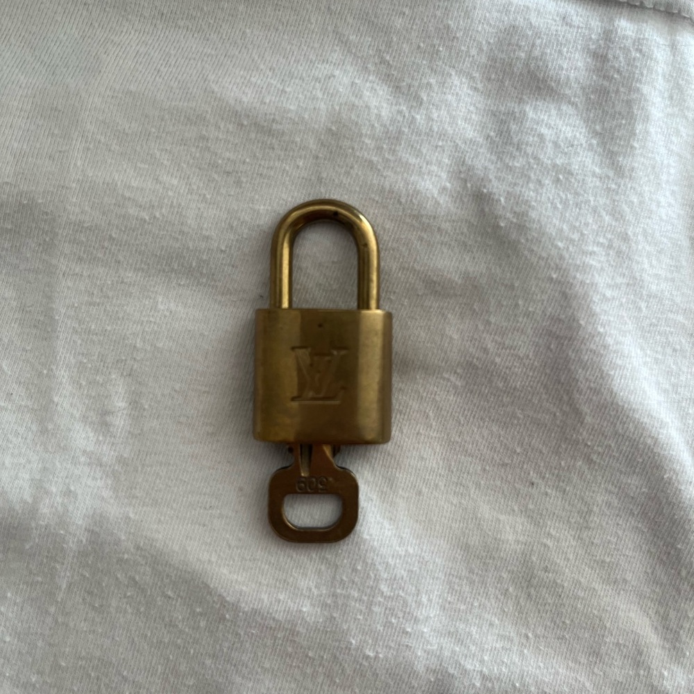 Gold Padlock with Key